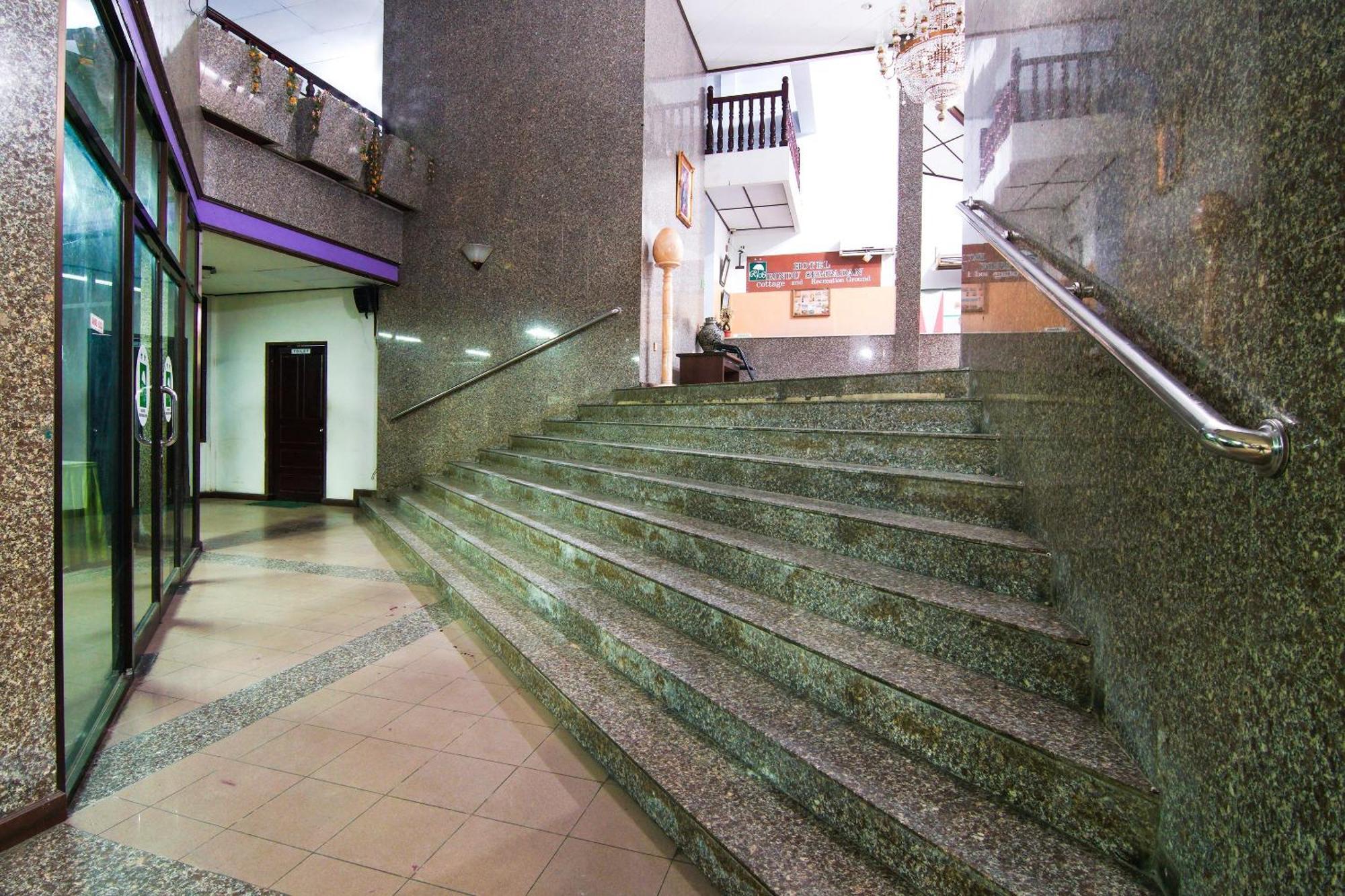 Oyo 92330 Hotel Rindu Sempadan Near Taman Wisata Rindu Sempadan Pekanbaru Exteriér fotografie